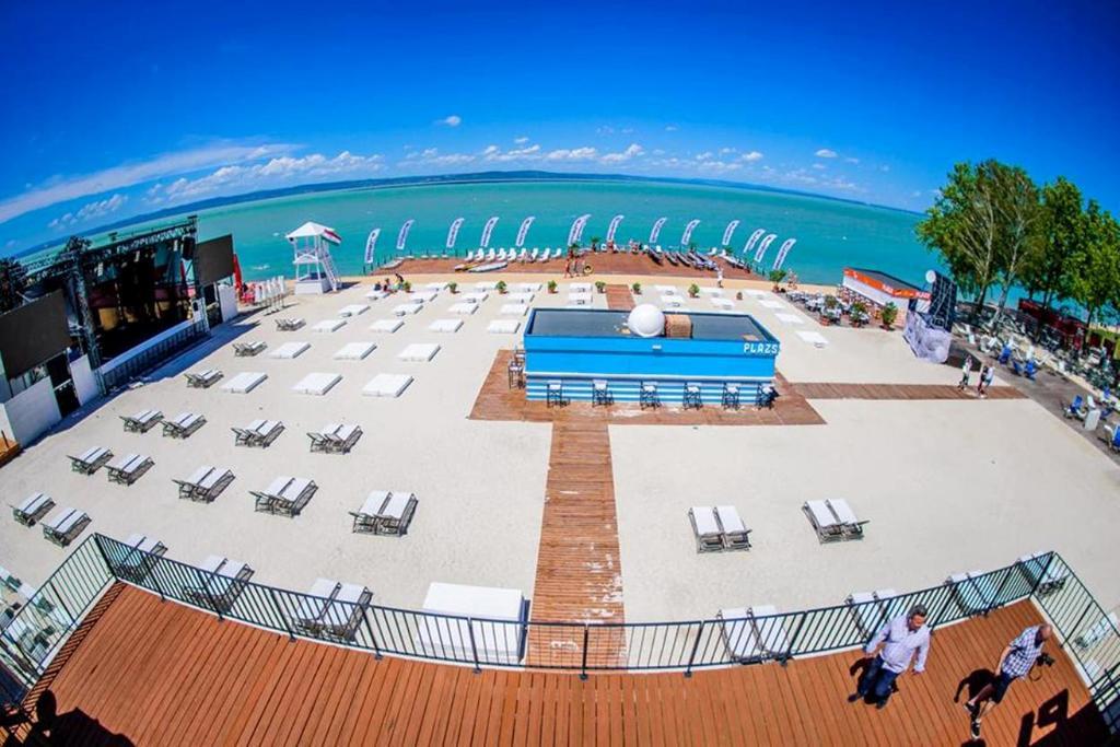 Levi'S Wellness Apartman Siófok Esterno foto